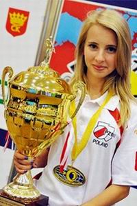 Oliwia Czuprynska (Польша) — чемпионка мира среди девушек 2011 Oliwia Czuprynska (Польша) — чемпионка мира среди девушек 2011